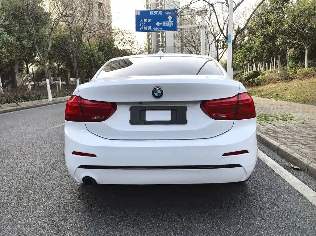 BMW 1 Series 2017 — фото 6