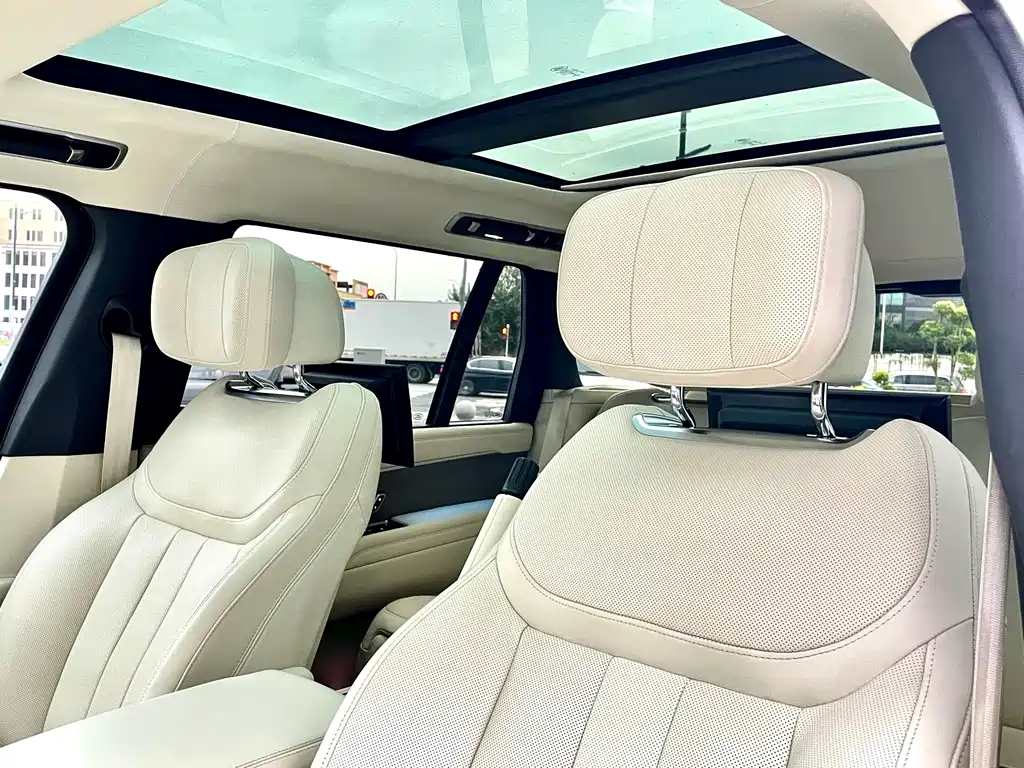 Land Rover Range Rover 2022 — фото 11