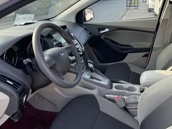 Ford Focus 2012