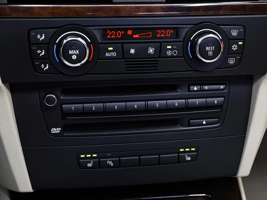BMW 3 Series 2008 — фото 14