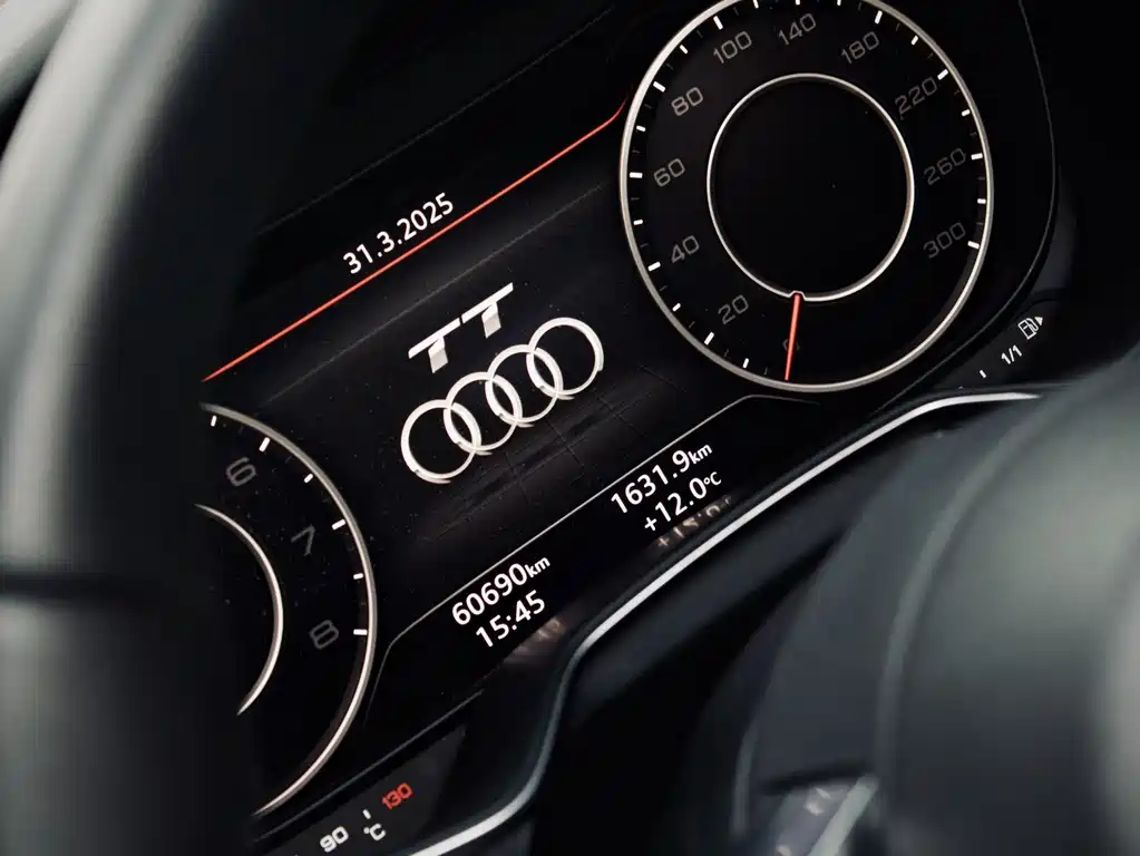 Audi TT 2018 — фото 13