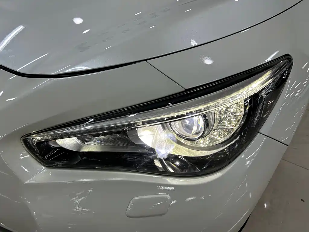Infiniti Q50L 2016 — фото 15