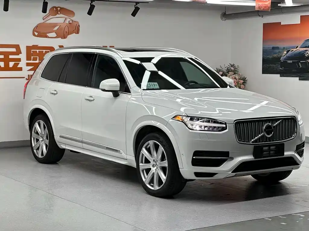 Volvo XC90 PHEV 2016 — фото 4