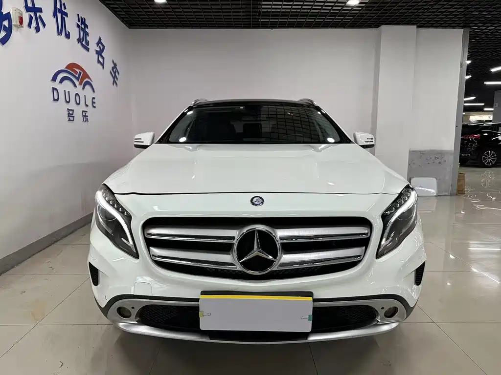 Mercedes-Benz GLA 2015 — фото 2