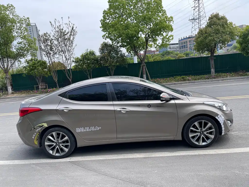 Hyundai Elantra Langdong 2016 — фото 4
