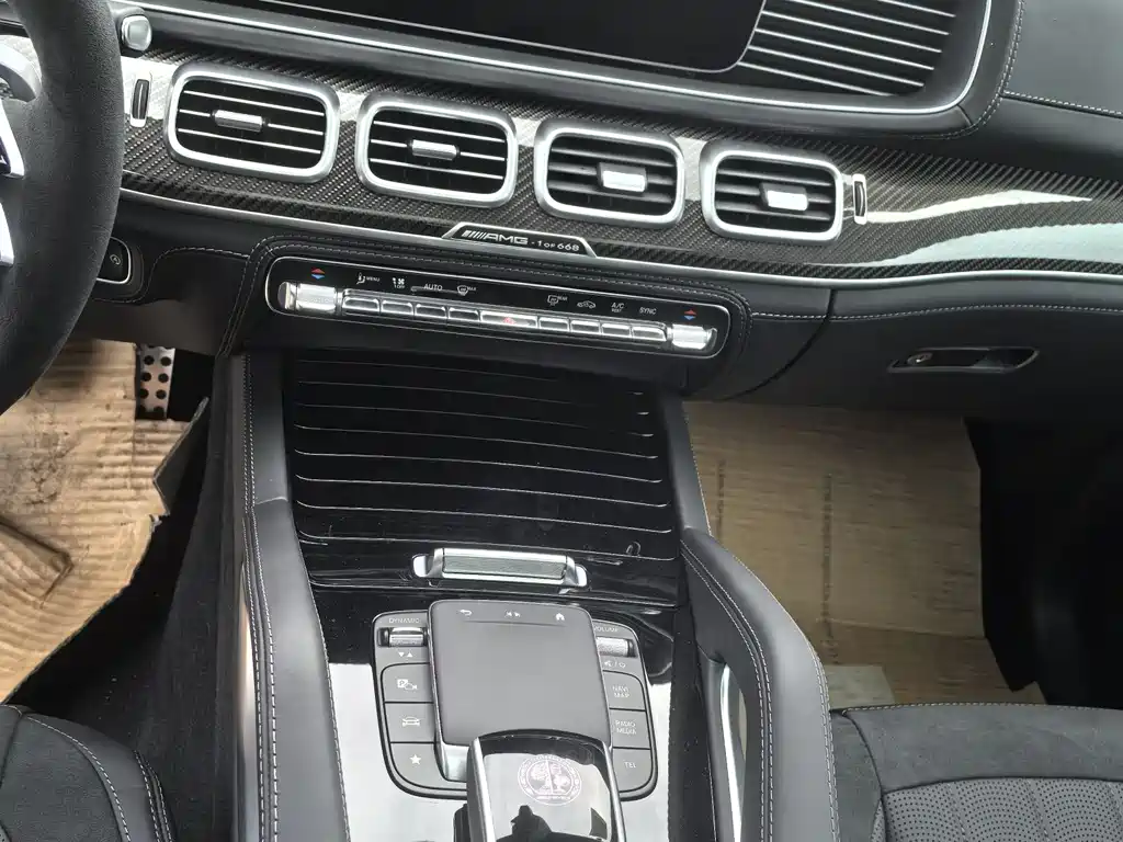 Mercedes-Benz GLS AMG — фото 9