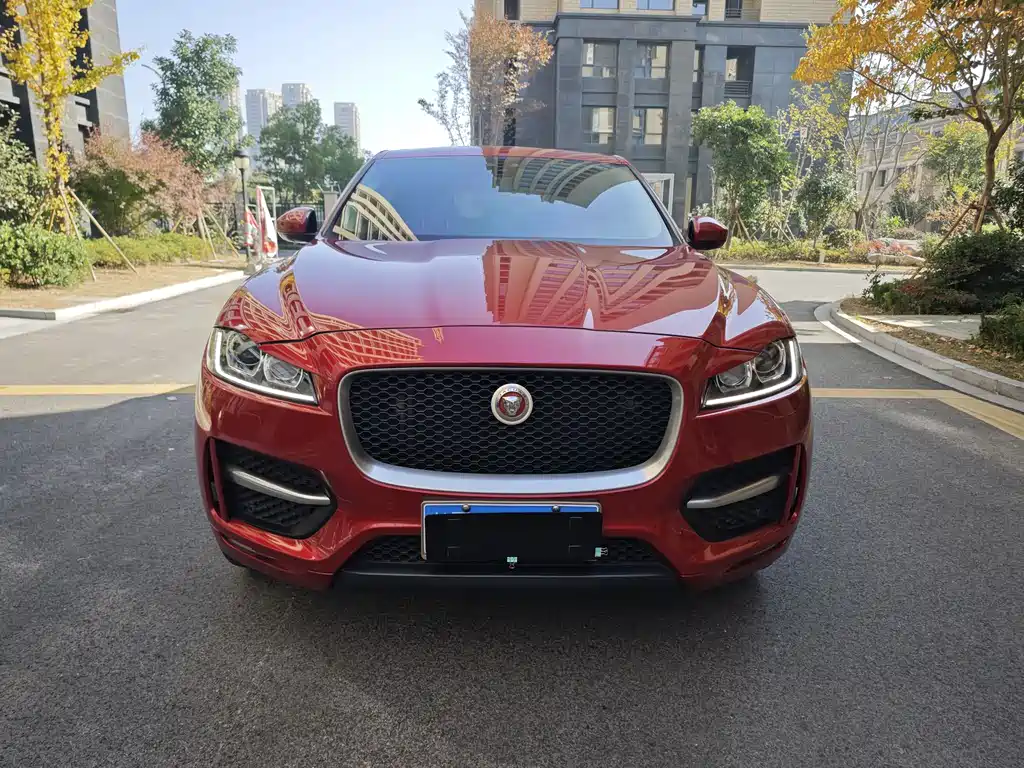 Jaguar F-PACE 2017 — фото 2