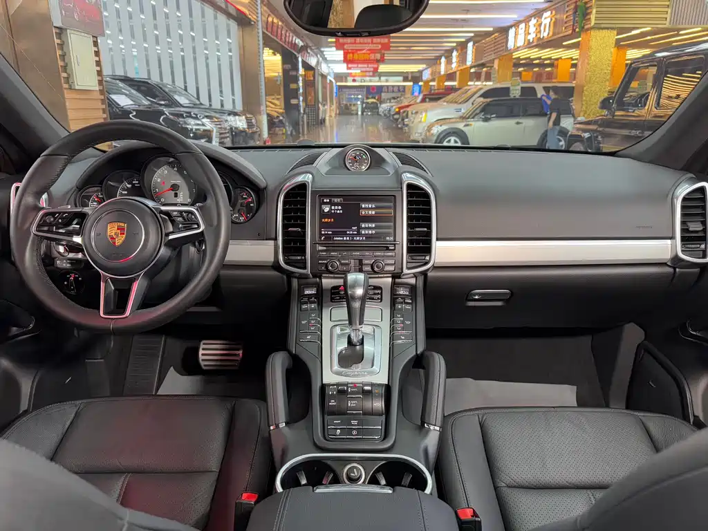 Porsche Cayenne 2015 — фото 20