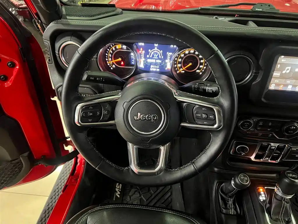 Jeep Wrangler 2019 — фото 8