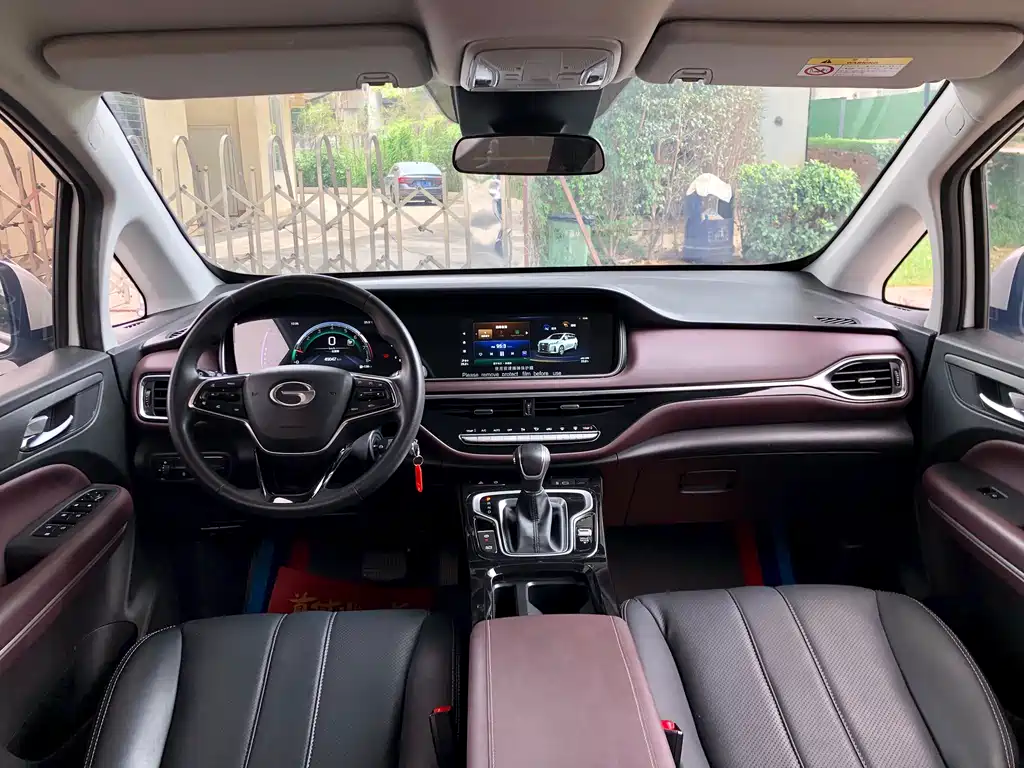 GAC Motor Trumpchi M6 2023 — фото 8