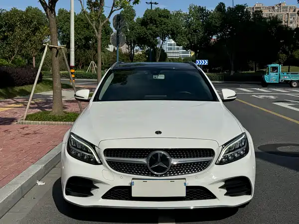 Mercedes-Benz C-Class 2020