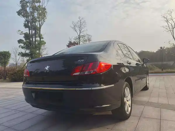 Peugeot 408 2012
