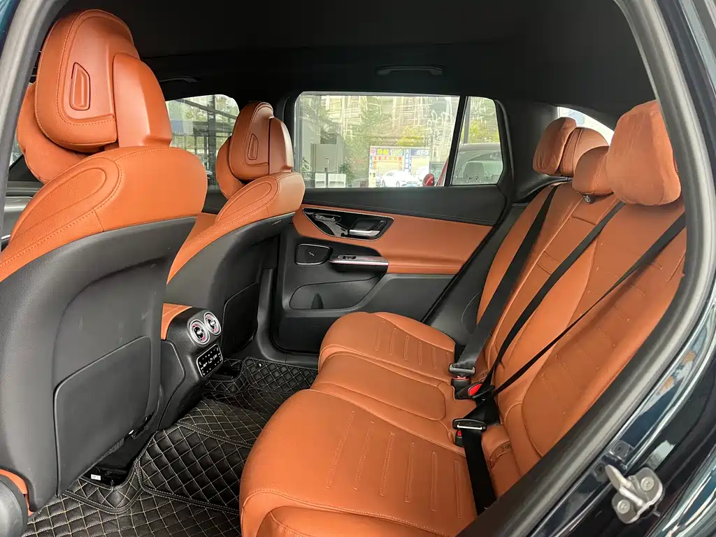 Mercedes-Benz GLC 2023 — фото 10