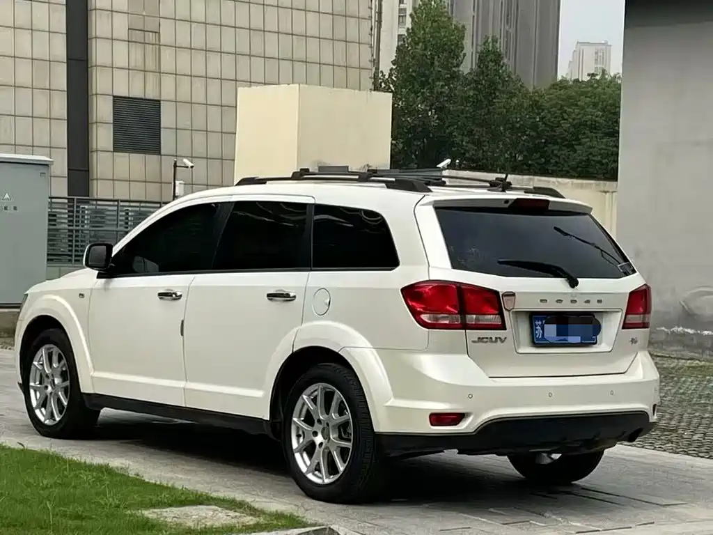 Dodge Journey 2016 — фото 5