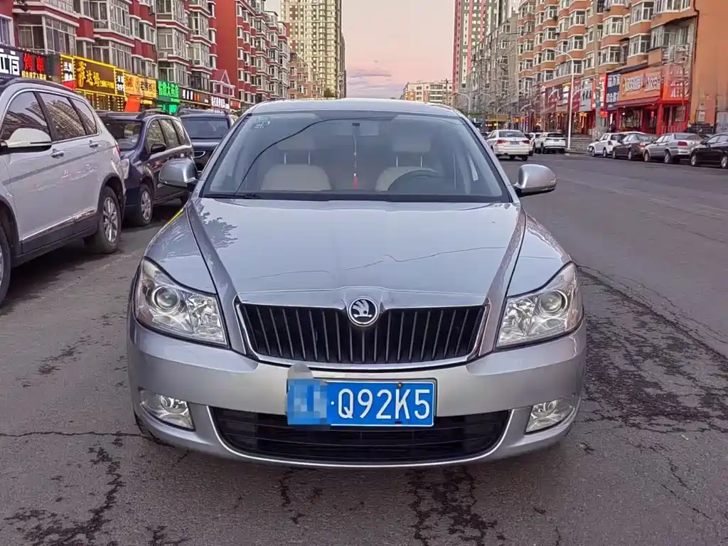 Skoda Octavia 2015 — фото 2