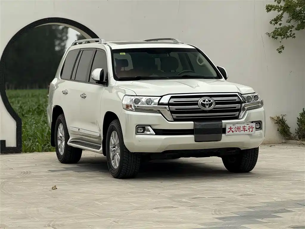 Toyota Land Cruiser 2019 — фото 3