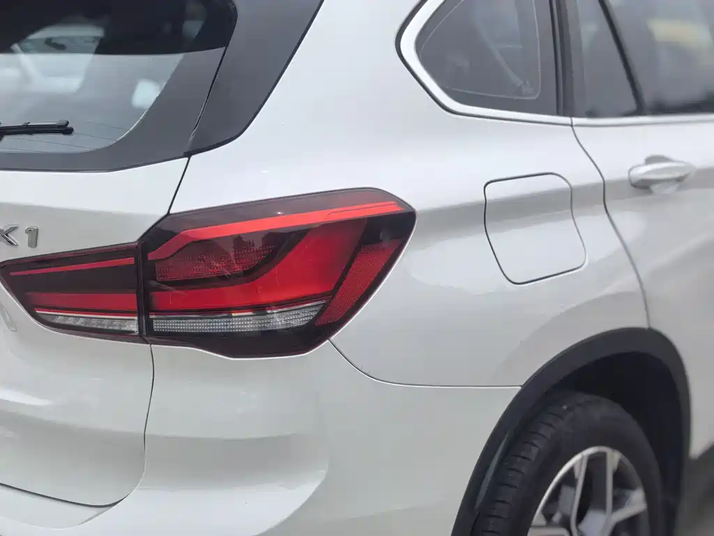 BMW X1 2021 — фото 11