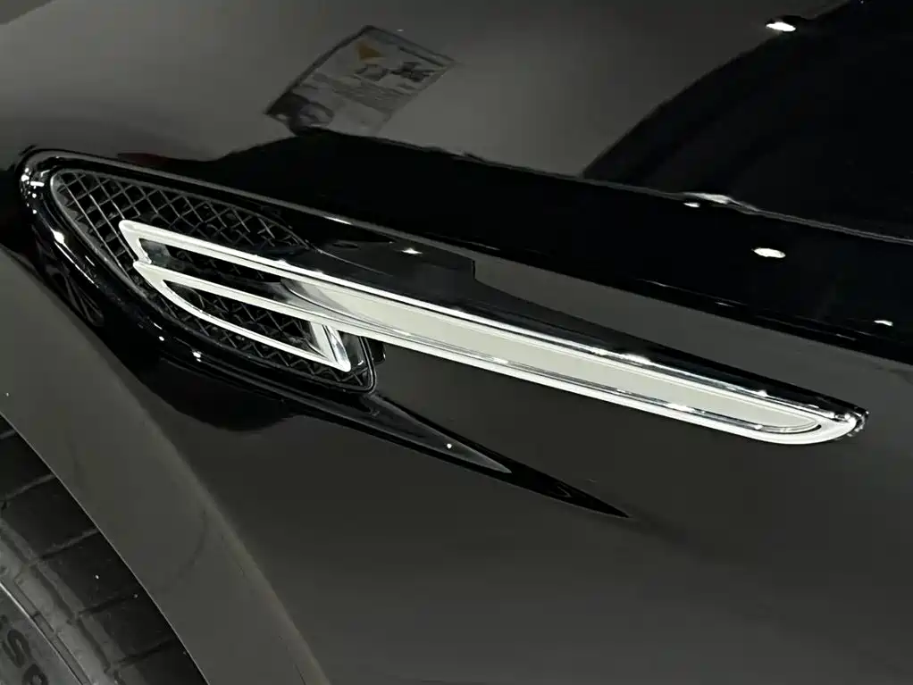 Bentley Flying Spur 2014 — фото 11