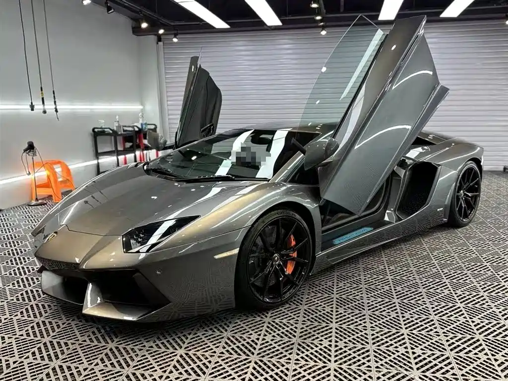 Lamborghini Aventador 2012 — фото 1