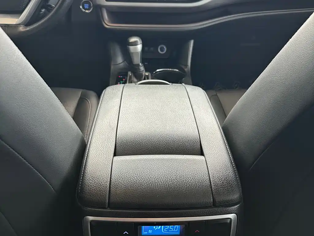 Toyota Highlander 2020 — фото 12