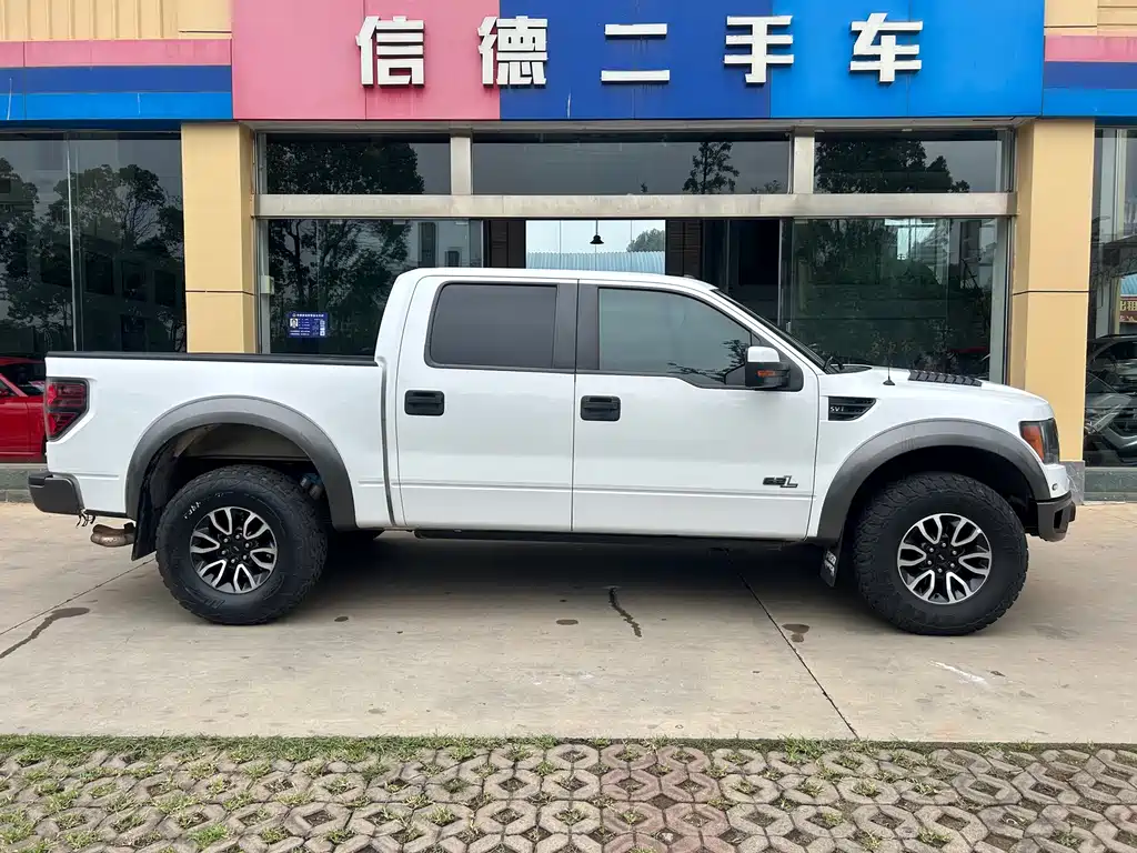 Ford F-150 Raptor 2013 — фото 4