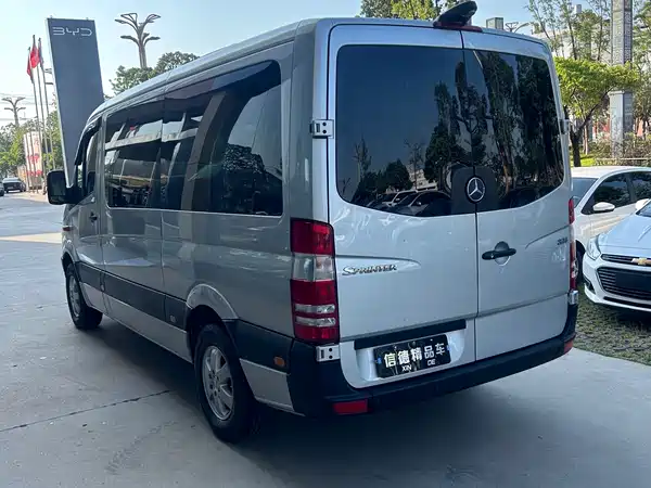 Mercedes-Benz Sprinter 2009