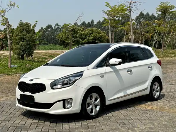 Kia Jiale 2015
