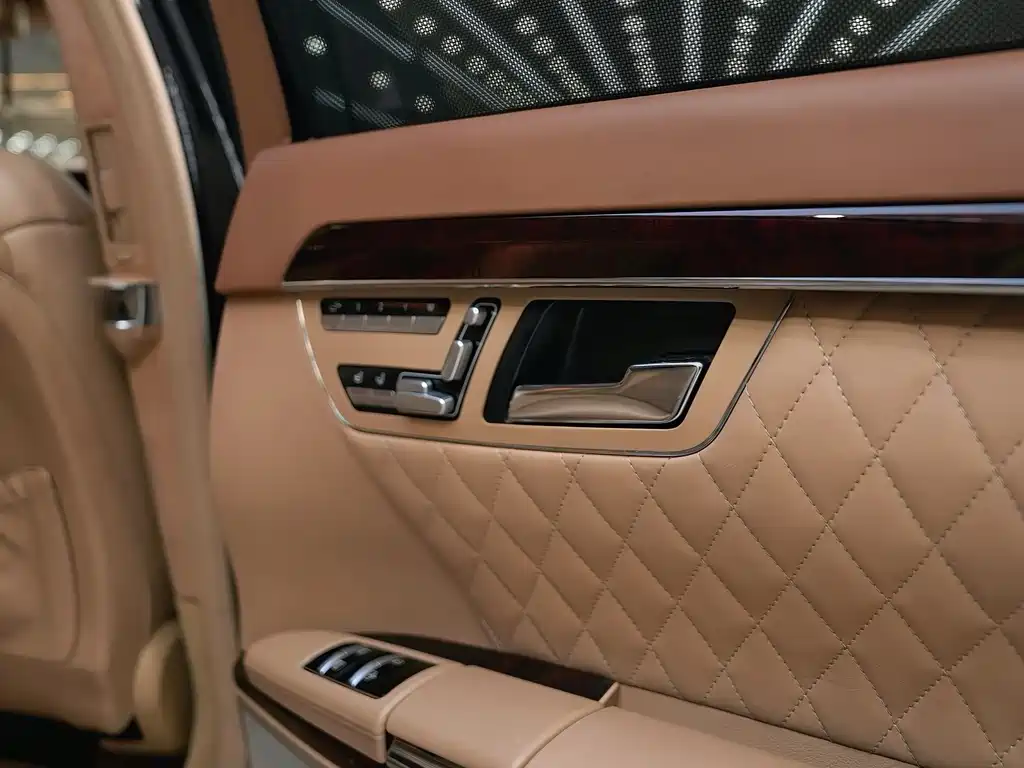 Mercedes-Benz S-Class AMG 2012 — фото 28