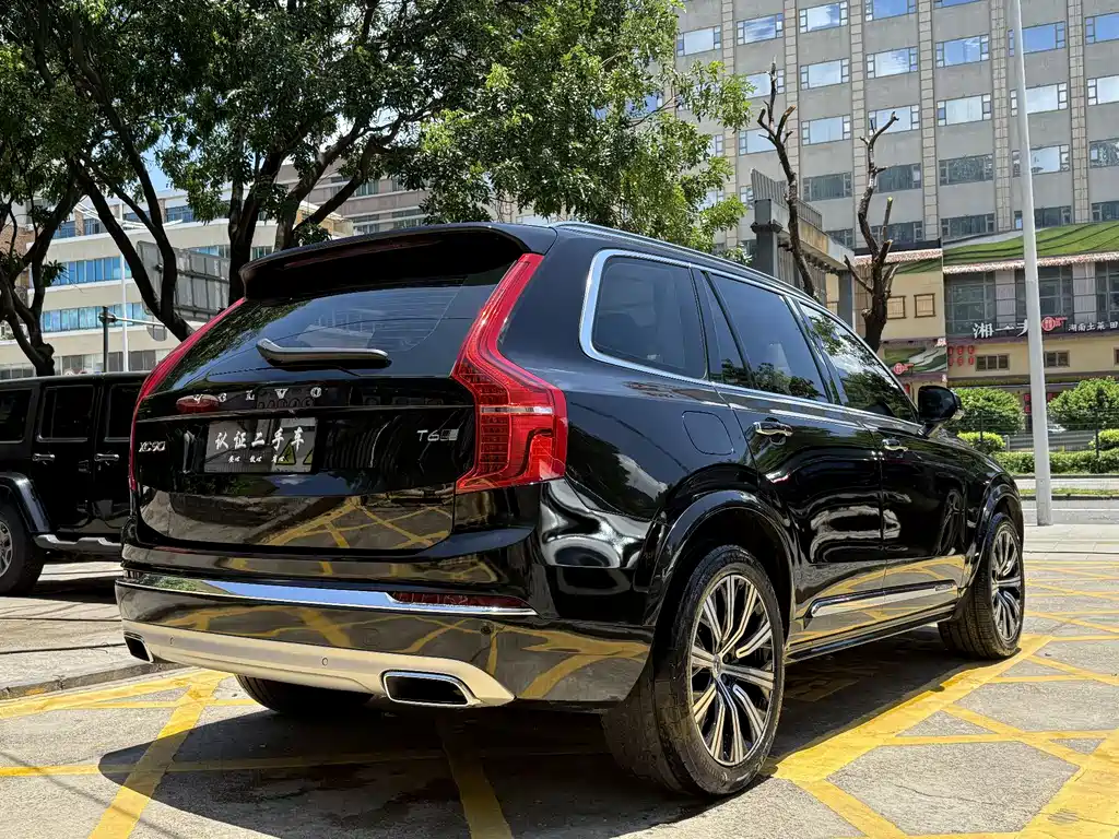 Volvo XC90 2020 — фото 3