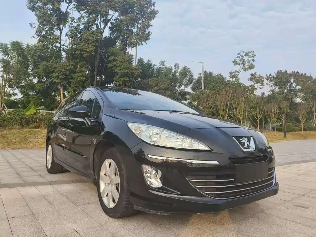 Peugeot 408 2012