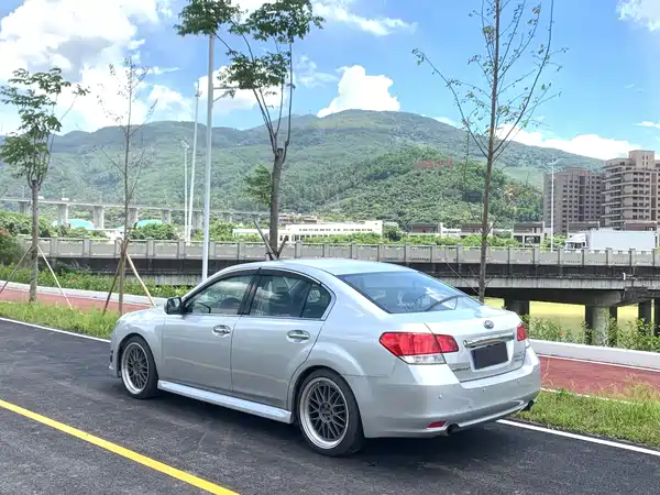 Subaru Legacy 2010