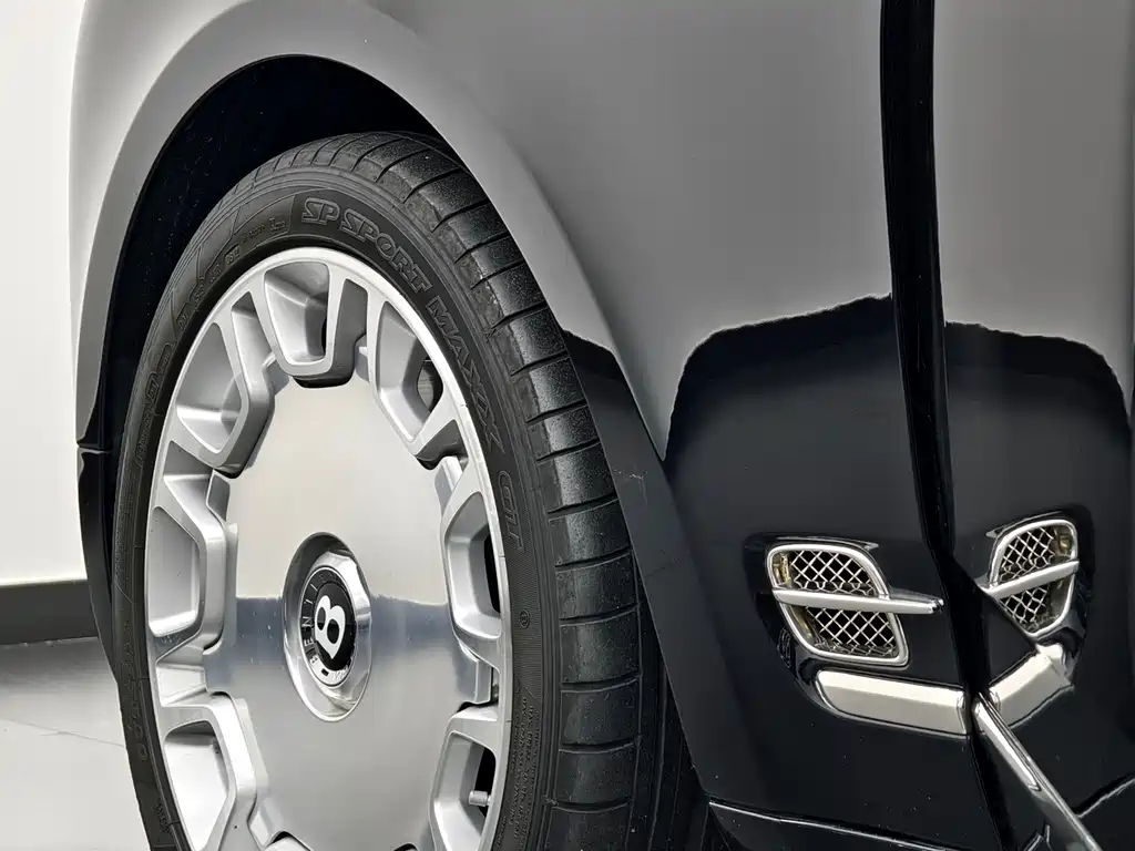 Bentley Mulsanne 2012 — фото 14