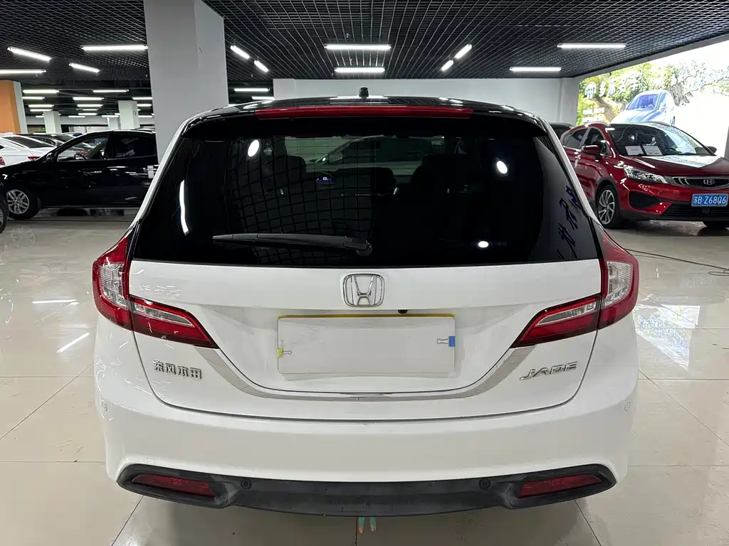 Honda Jade 2016 — фото 7