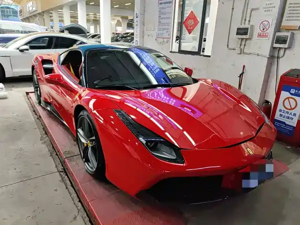 Ferrari 488 2019