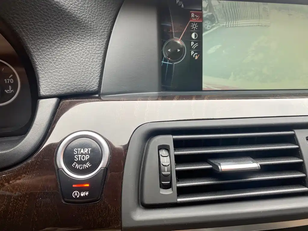 BMW 5 Series 2013 — фото 10
