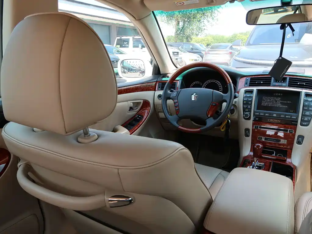 Toyota Crown 2008 — фото 10