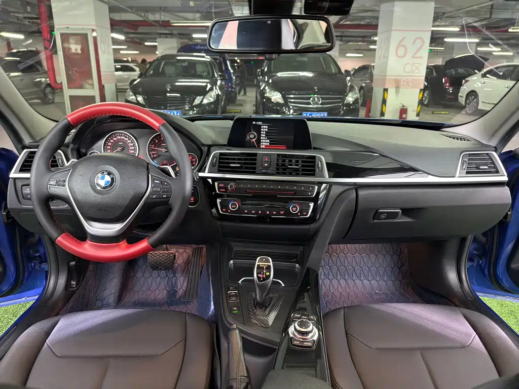 BMW 3 Series 2019 — фото 12