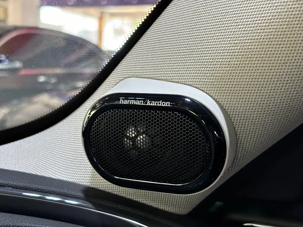 MINI Clubman 2018 — фото 12