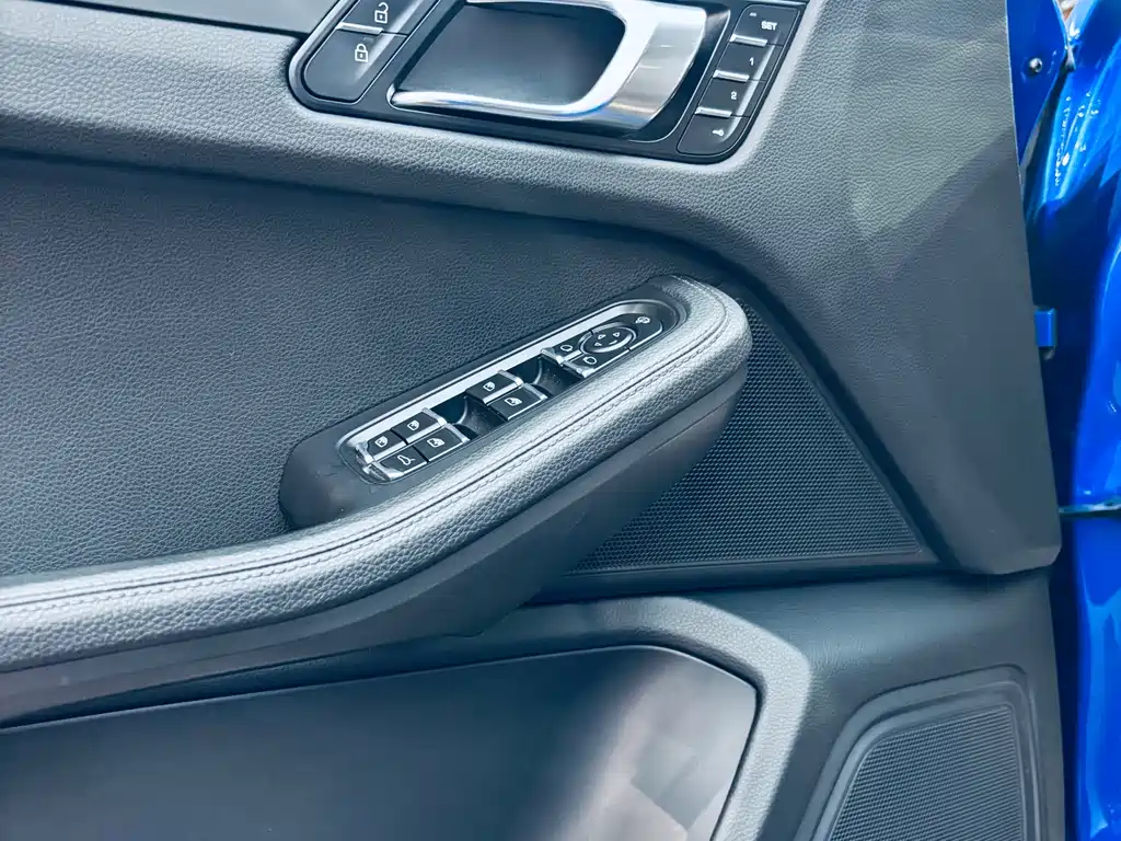 Porsche Macan 2019 — фото 7