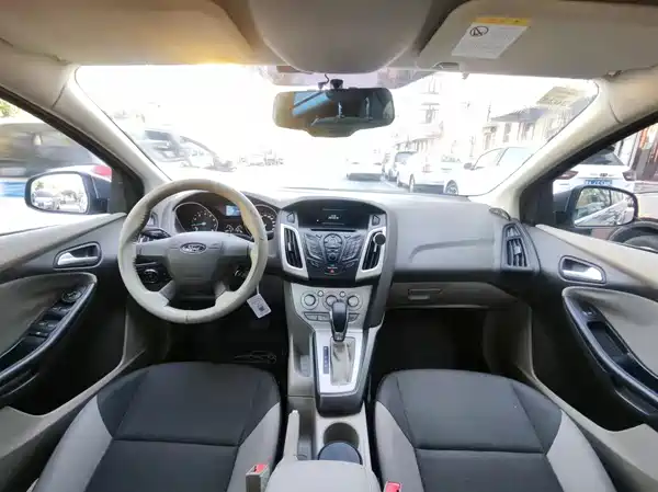 Ford Focus 2012