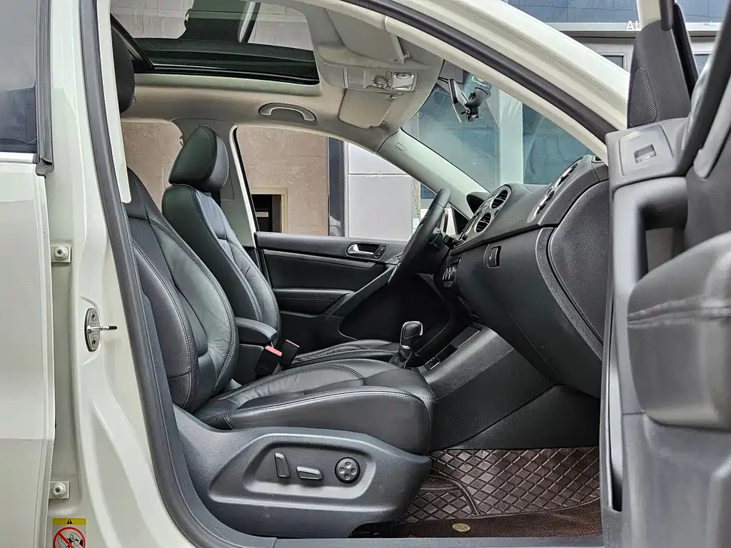 Volkswagen Tiguan 2014 — фото 15