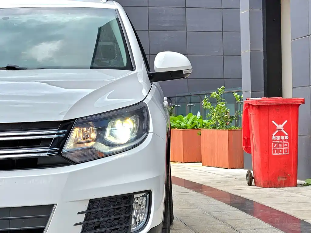 Volkswagen Tiguan 2014 — фото 17