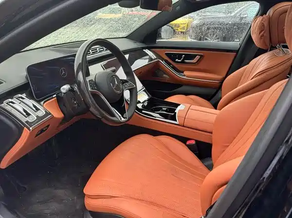 Mercedes-Benz S-Class 2024