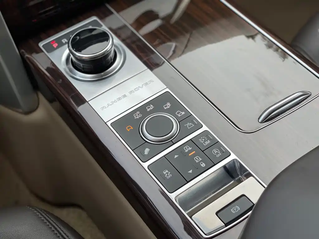 Land Rover Range Rover 2017 — фото 11