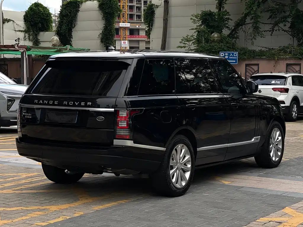 Land Rover Range Rover 2017 — фото 18
