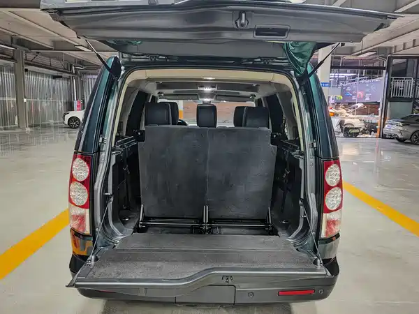 Land Rover Discovery 2011