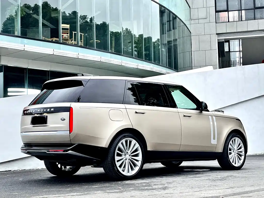 Land Rover Range Rover 2022 — фото 2
