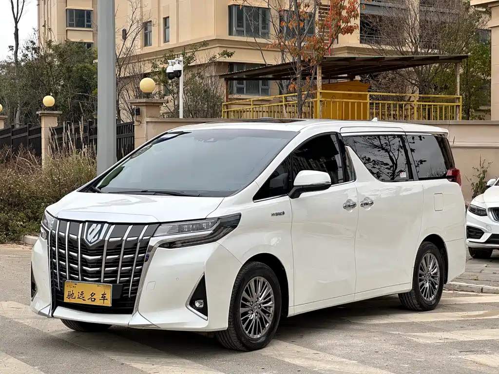 Toyota Alphard 2021 — фото 1