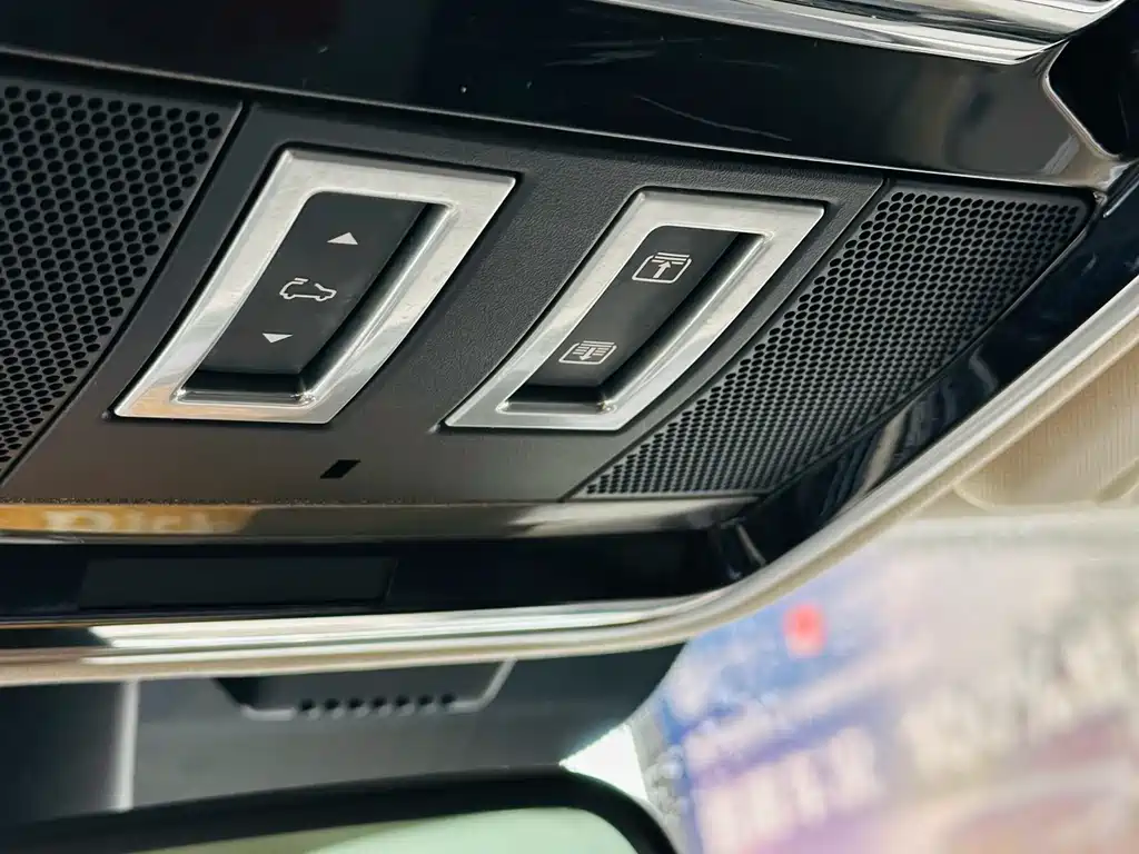 Land Rover Range Rover 2015 — фото 12