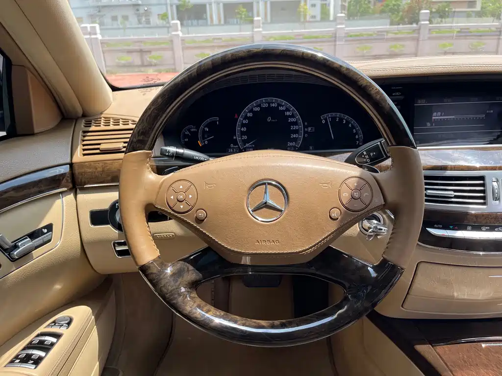 Mercedes-Benz S-Class 2013 — фото 12